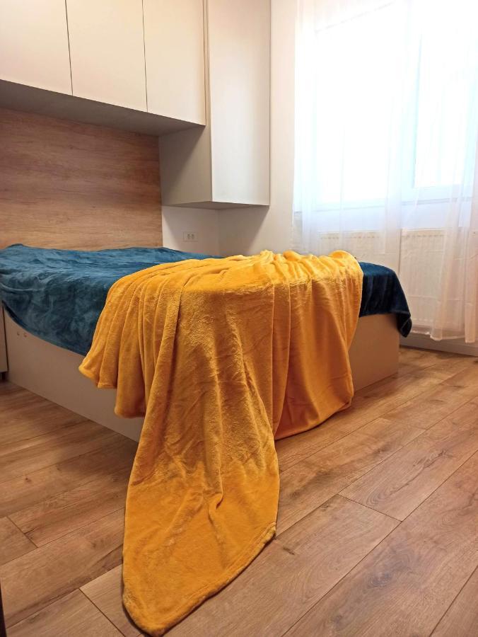 Stylish, Modern 2 Rooms Flat With River View, Near Presidential Palace Bucharest Exterior photo